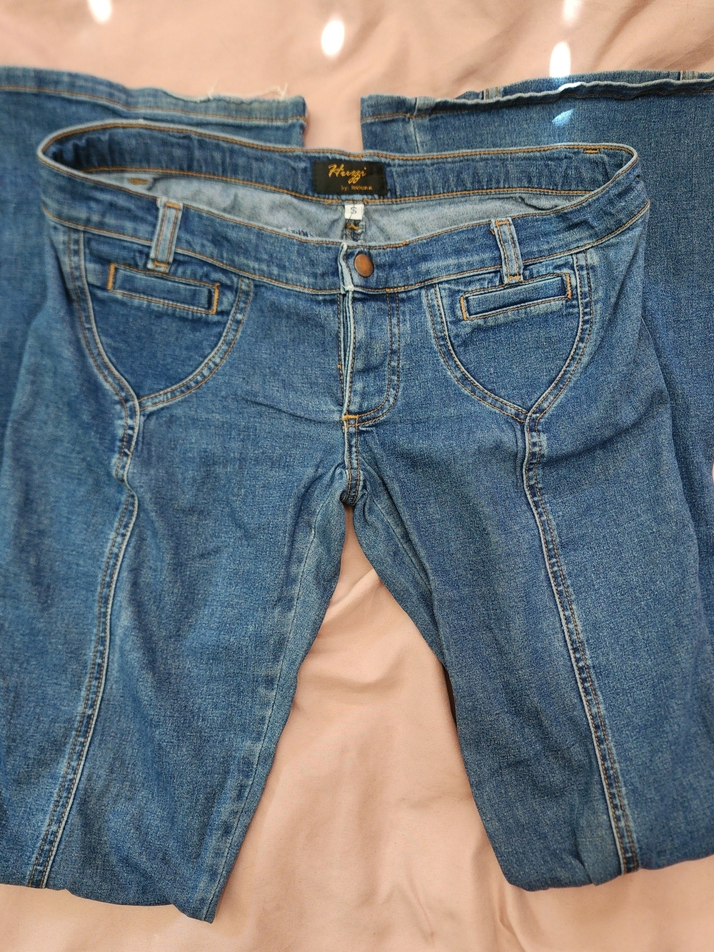 Huzzi Women's Low Rise Flare Blue Jean -Y2K Celebrity 2nd Hand